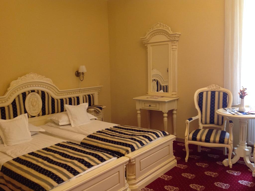 Hotel Astoria Satu Mare Room photo