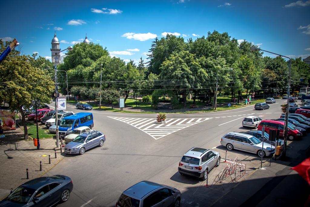 Hotel Astoria Satu Mare Exterior photo